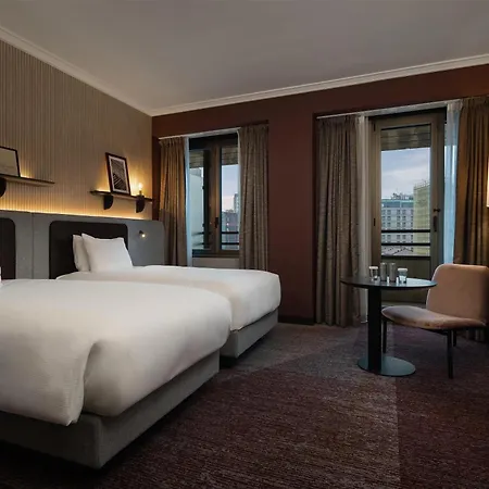 Hilton Hotel 4*
