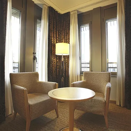 Hilton Hotel 4*