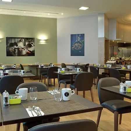 Hilton Hotel 4*