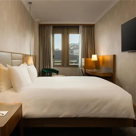 Hilton Hotel 4*