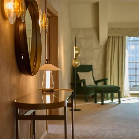 Hilton 4*