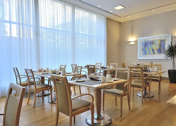 Hilton Hotel 4*