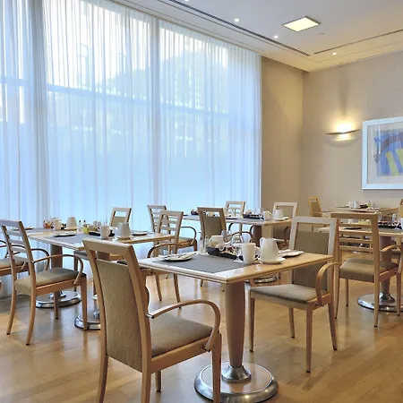 Hilton Ξενοδοχείο 4*