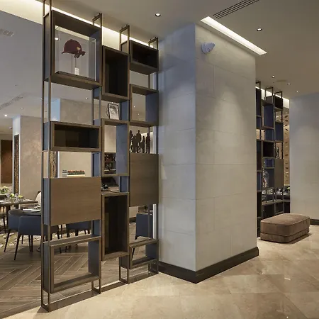 希尔顿米兰酒店 4* 米兰