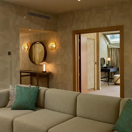Ξενοδοχείο Hilton 4*