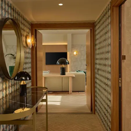 Ξενοδοχείο Hilton 4*